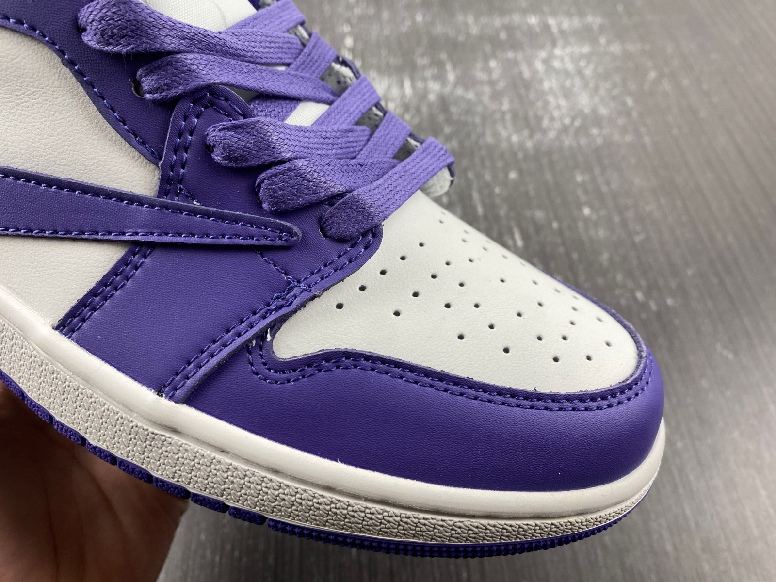 OFF-WHITE x Travis Scott x Air Jordan 1 OW DM7890-386