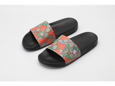 GUC LEATHER SLIDE