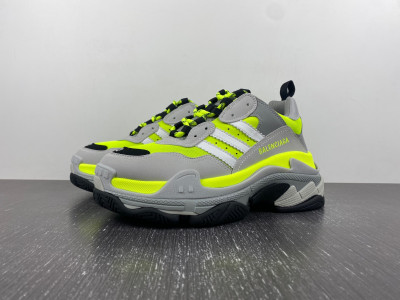 Ba*len*cia*ga triple s 712821 w2zb5 7512
