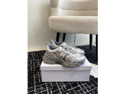 Di0r Chrono Sneaker