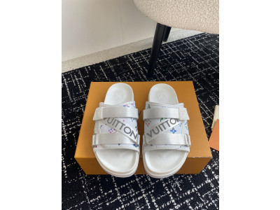 LOU1_TON SLIPPERS