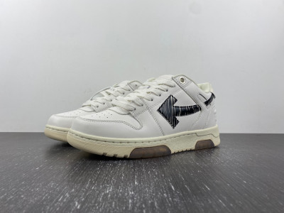 Off-White c/o Virgil Abloh