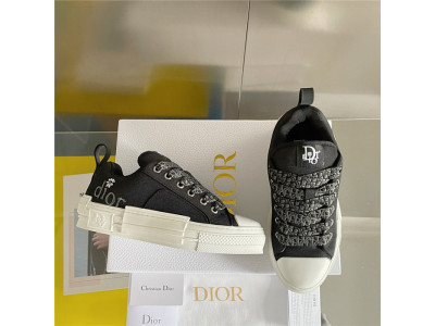 B23 SKATER SNEAKER