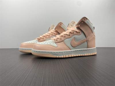 DUNK HIGH ''CRIMSON TINT'' DD1869-104