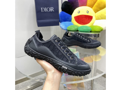 DR B28 SNEAKER