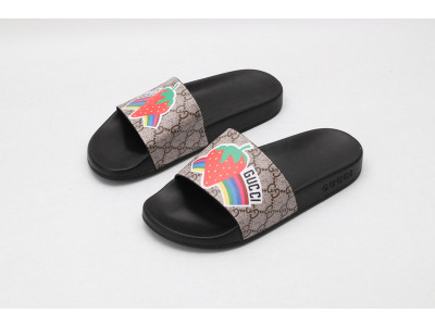 GUC LEATHER SLIDE