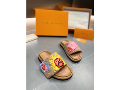 LOU1_TON SLIPPERS