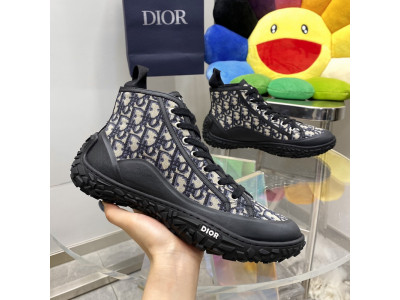 DR B28 SNEAKER