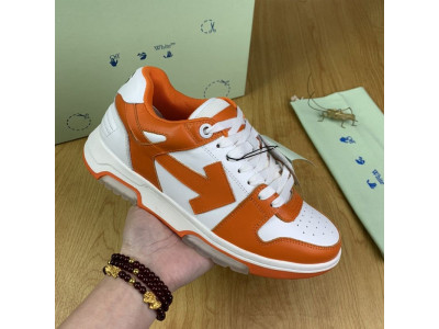Off-White c/o Virgil Abloh