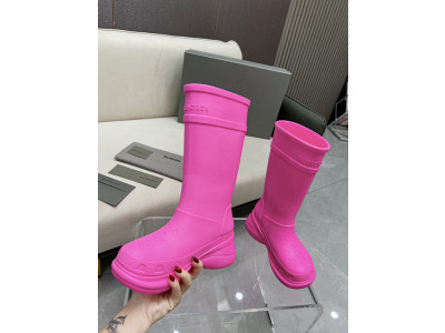 Ba*len*cia*ga x crocs boot pink