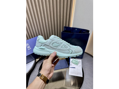 DR B30 SNEAKER