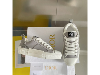 B23 SKATER SNEAKER