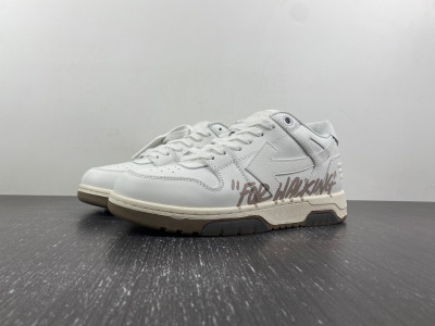Off-White c/o Virgil Abloh
