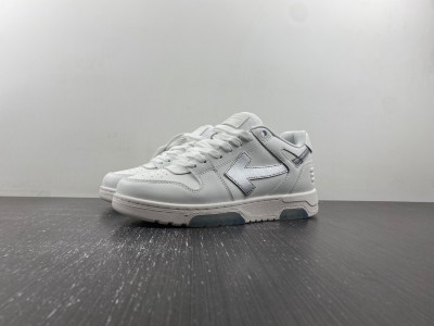 Off-White c/o Virgil Abloh