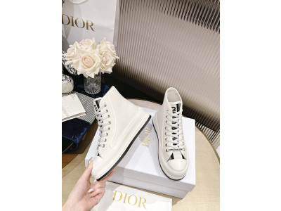 D B23 HIGH-TOP SNEAKERS