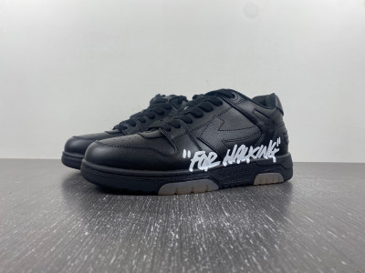 Off-White c/o Virgil Abloh