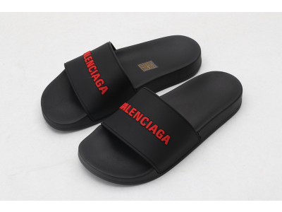 Ba*len*cia*ga black slides