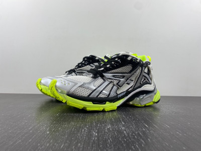 Ba*len*cia*ga runner 67403 w3rbp 1093