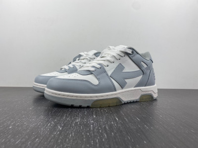 Off-White c/o Virgil Abloh