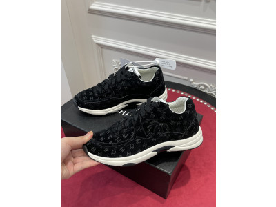 CHA_NEL SNEAKERS