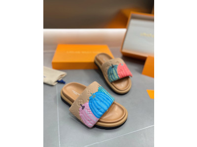 LOU1_TON SLIPPERS