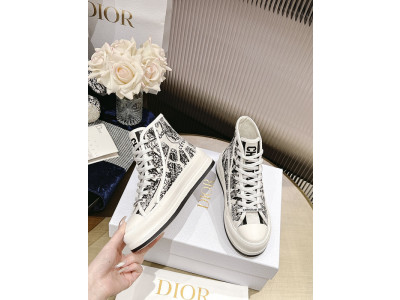D B23 HIGH-TOP SNEAKERS