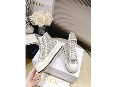 D B23 HIGH-TOP SNEAKERS